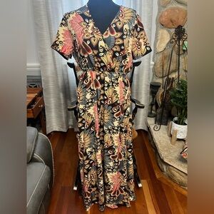 Women’s Multicolor Maxi Dress Size.XL